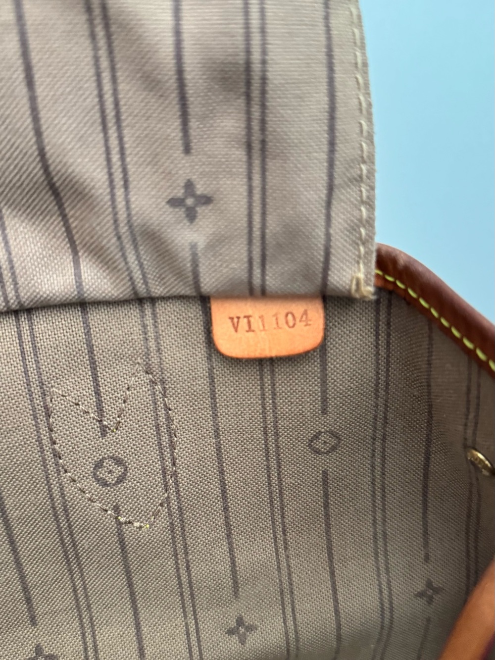 Louis Vuitton Neverfull GM - Picture 9 of 11